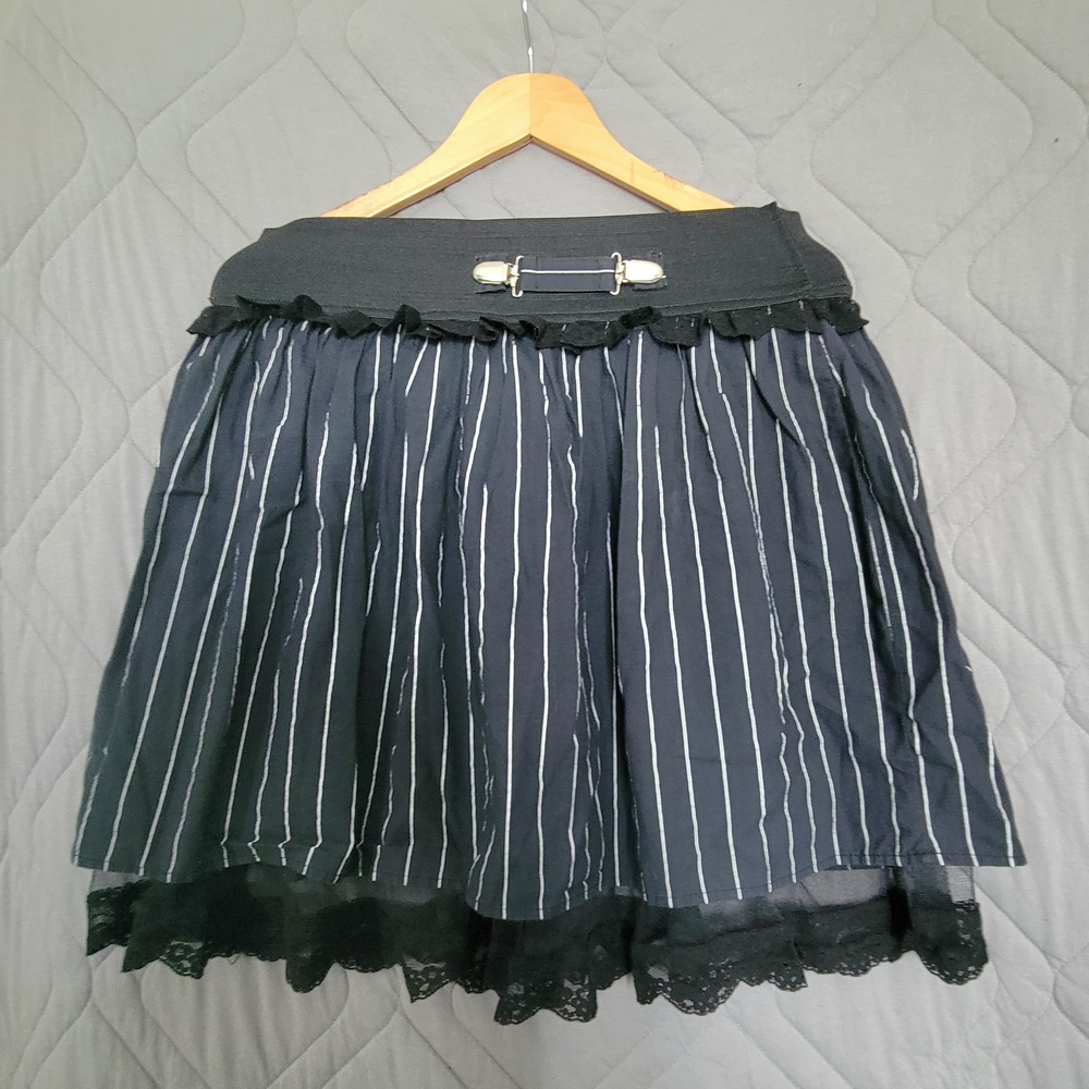 Vintage Chic Navy White Striped Mini Skirt with Lace Detail Size US M